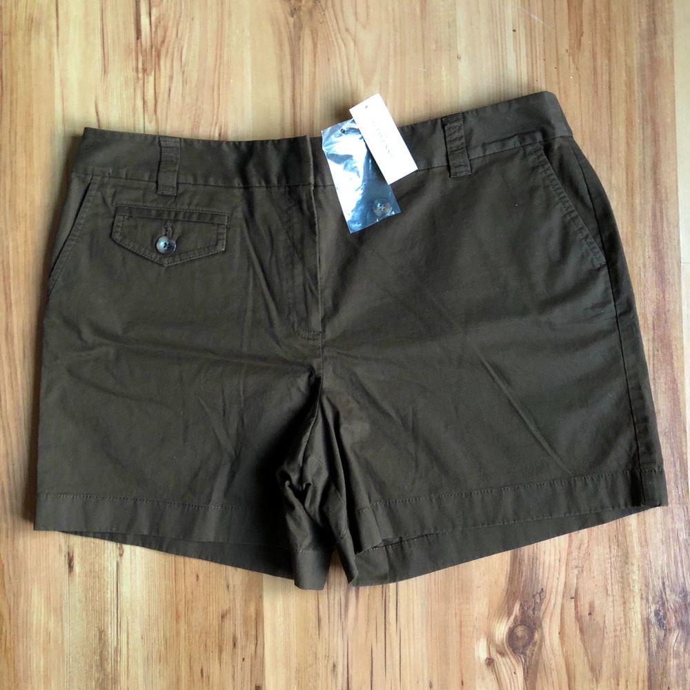 NEW ANN TAYLOR Shorts Brown Size 14 Women’s